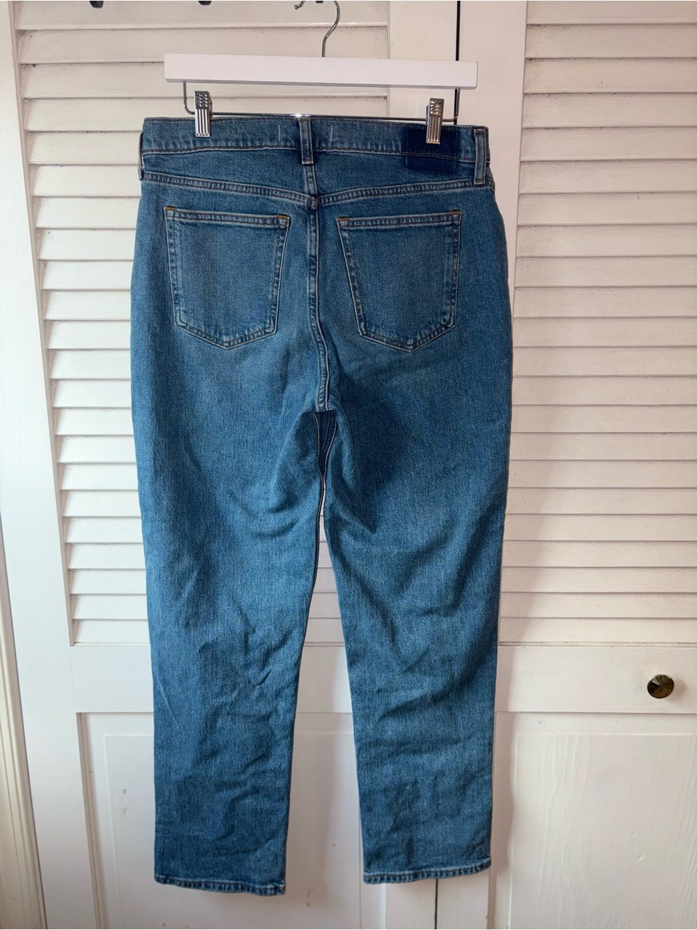 Abercrombie Curve Love 90s Straight Mid Rise Jeans Medium Wash 30 - Picture 4 of 5